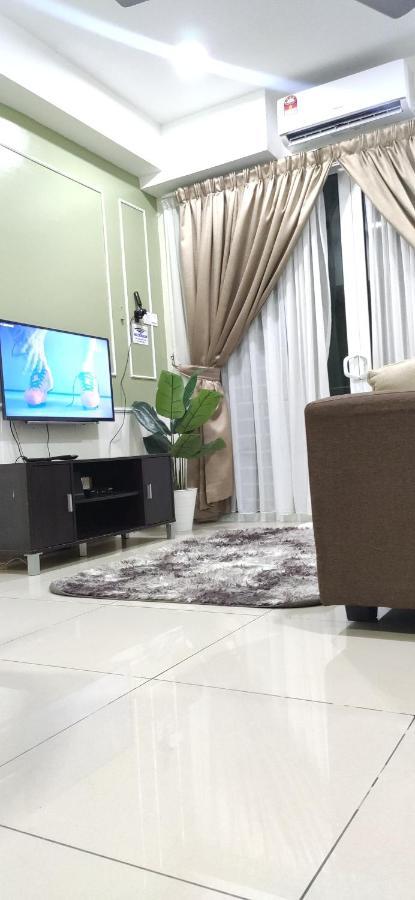 Dperdana -Dinies Pool,Wifi, Centre Of Kota Bharu, 4-5 Pax Apartment ภายนอก รูปภาพ